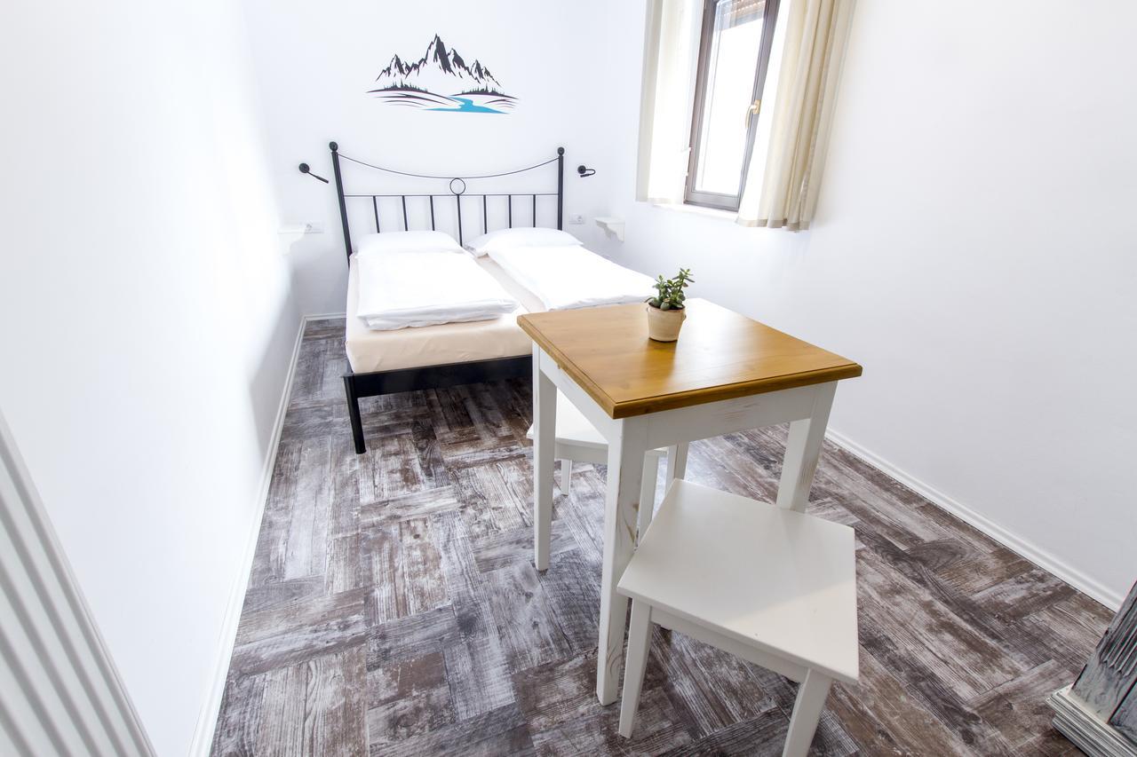 Hostel Hildegarden Толмин Экстерьер фото