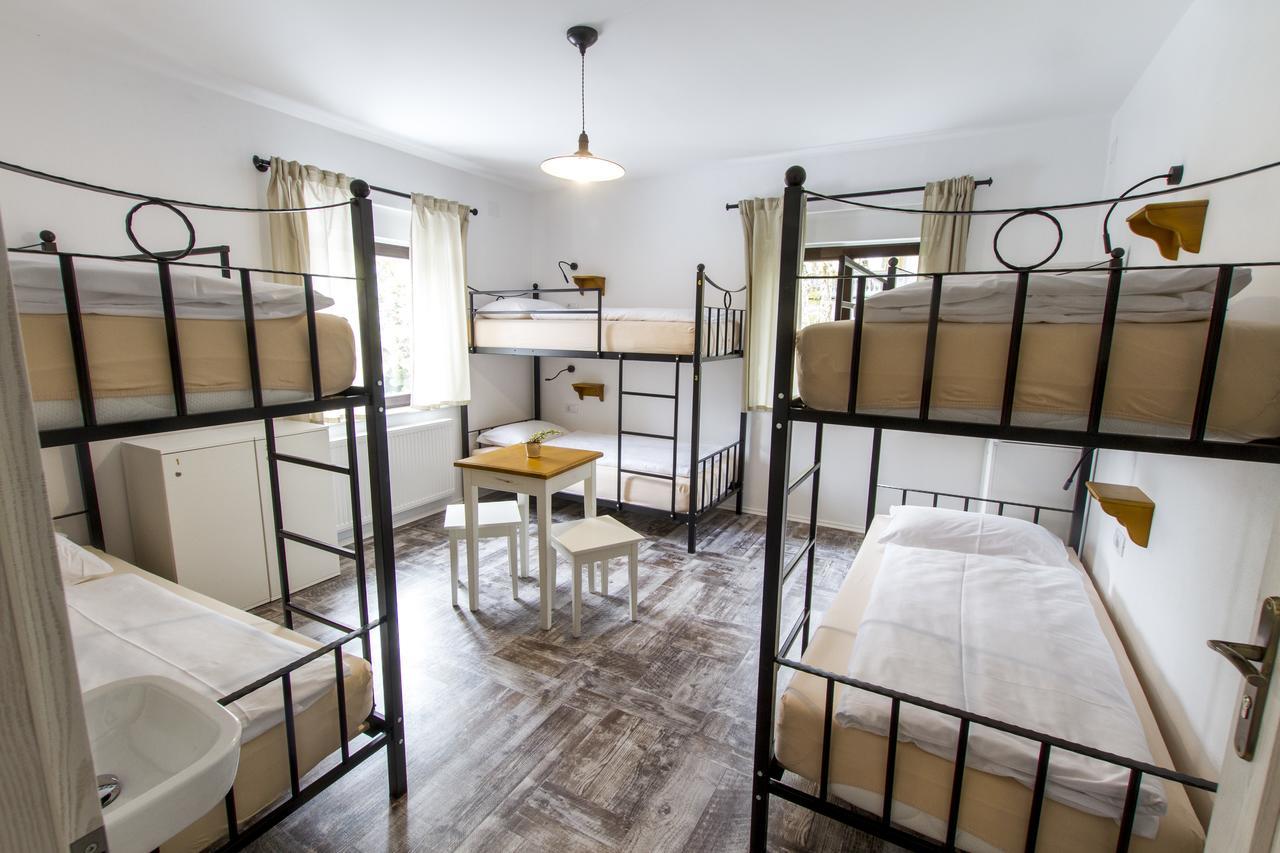 Hostel Hildegarden Толмин Экстерьер фото